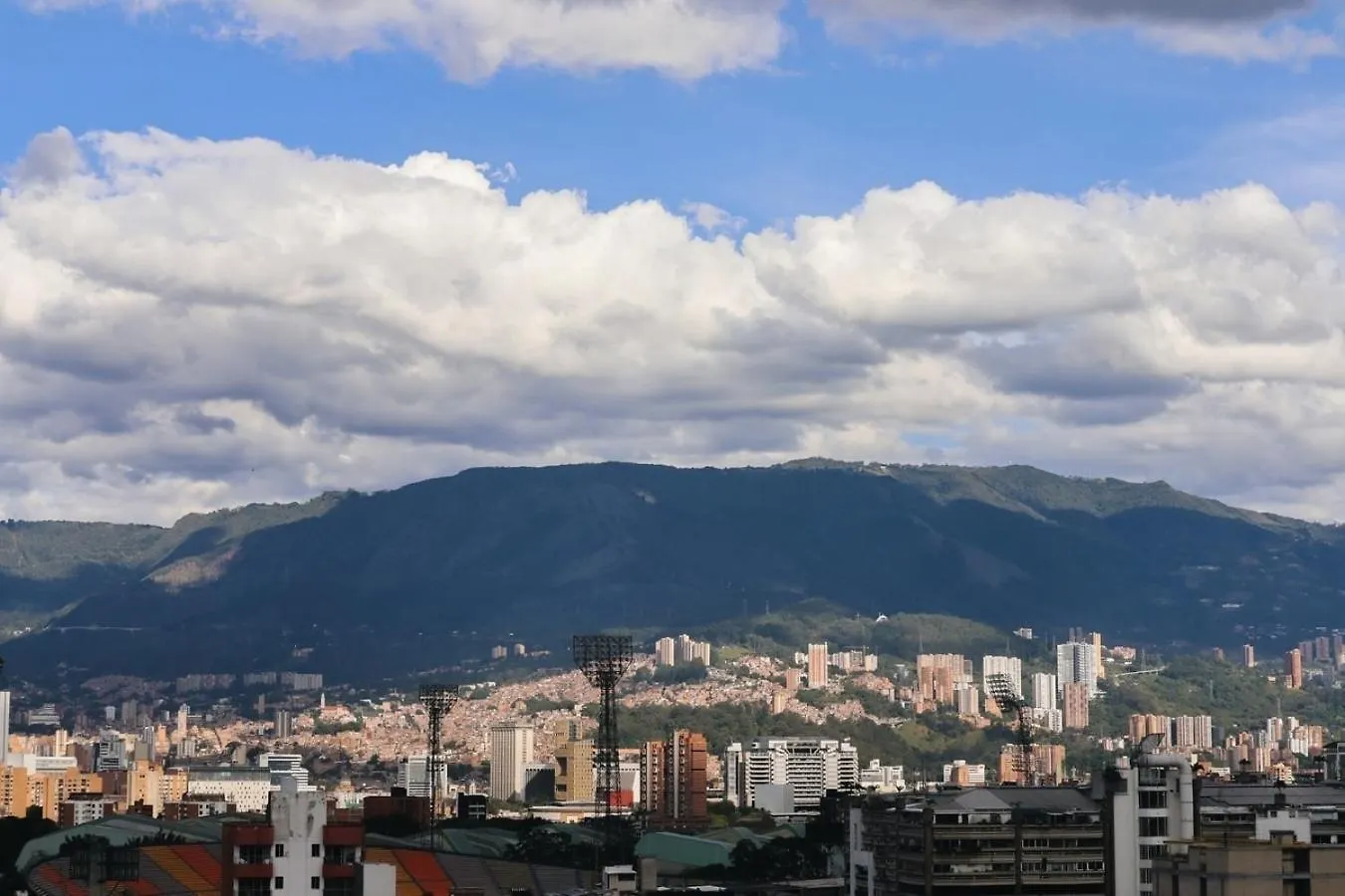Warm And Cozy Stadio Suite Rosa Negra Medellin Apartment